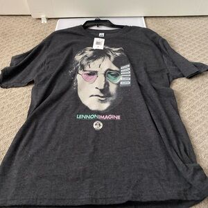 John Lennon mens Tshirt size x-large
